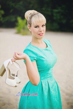 160999 - Ksenia Age: 36 - Russia