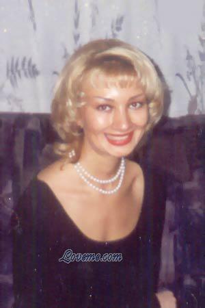 52124 - Elena Age: 39 - Russia