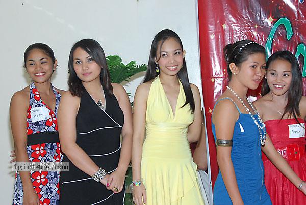 young-filipino-women-062